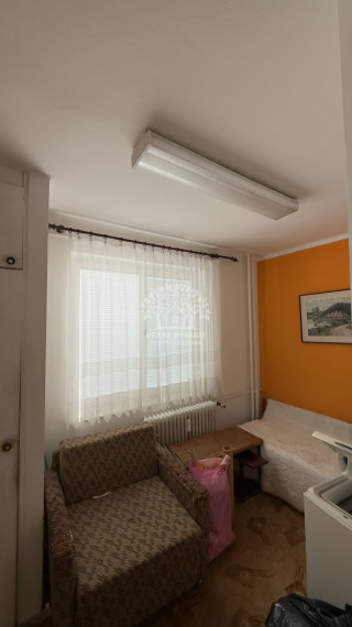 -REZERVOVANÉ--PREDAJ 3i byt pôvodný stav Podbrezová Šupkova