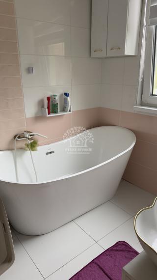 =ZNÍŽENÁ SUMA= 4i NÍZKOENERGETICKÝ DREVODOM,PODBREZOVÁ,LOPEJ