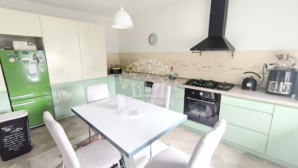 JEDINEČNÝ RODINNÝ DOM VHODNÝ AJ AKO CHALUPA PO KOMPLETNEJ KVALITNEJ REKONŠTRUKCII AJ AIRBNB POLOMKA HOREHRONIE