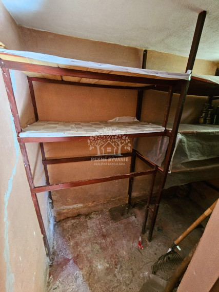 PREDAJ: záhradná chatka Padličkovo (Brezno)