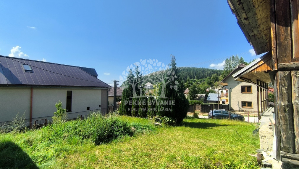 NÁDHERNÁ DREVENICA NOVÁ STRECHA, NOVÁ ELEKTRINA, STUDŇA, SO SLNEČNÝM POZEMKOM /538M2/ TICHÁ LOKALITA POHORELÁ HOREHRONIE