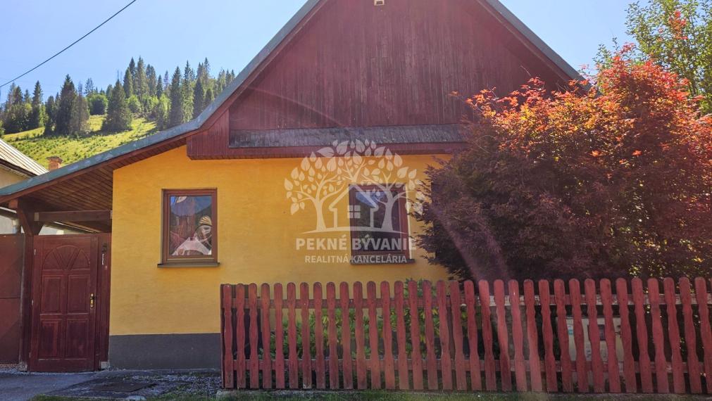 !! PREDANÉ !!  zrekonštruovaný 4i rodinný dom Pohronská Polhora, využiteľný aj ako chalupa
