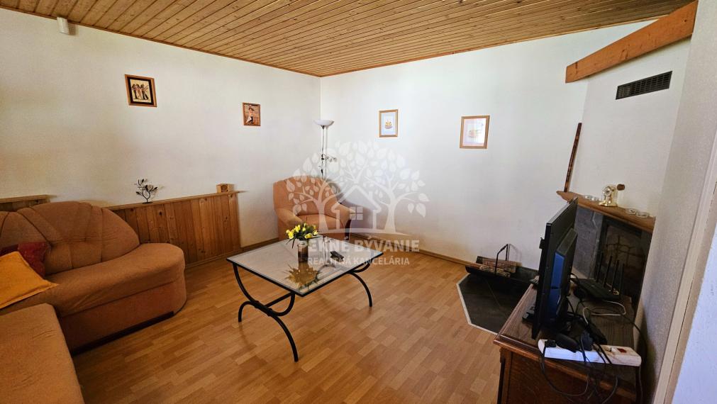 !! PREDANÉ !!  zrekonštruovaný 4i rodinný dom Pohronská Polhora, využiteľný aj ako chalupa