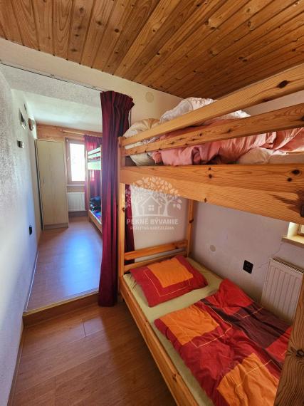 !! PREDANÉ !!  zrekonštruovaný 4i rodinný dom Pohronská Polhora, využiteľný aj ako chalupa