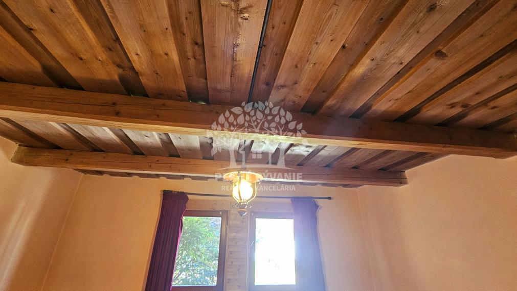 !! PREDANÉ !!  zrekonštruovaný 4i rodinný dom Pohronská Polhora, využiteľný aj ako chalupa