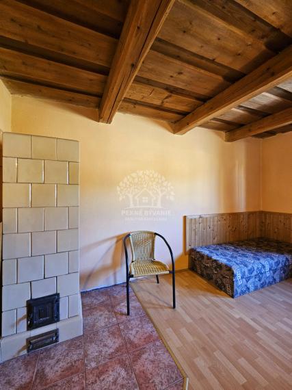 !! PREDANÉ !!  zrekonštruovaný 4i rodinný dom Pohronská Polhora, využiteľný aj ako chalupa