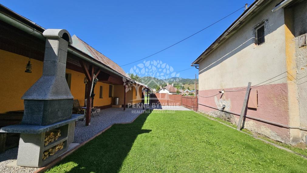 !! PREDANÉ !!  zrekonštruovaný 4i rodinný dom Pohronská Polhora, využiteľný aj ako chalupa