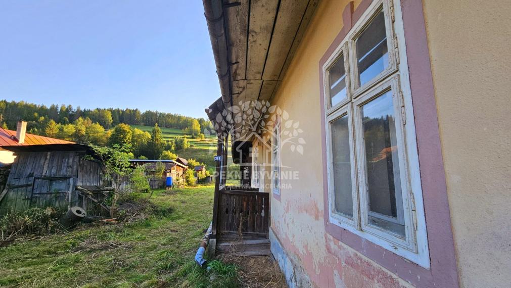 • PREDANÉ • : chalupa v povôdnom stave Čierny Balog pár minút k lyžiarskemu stredisku