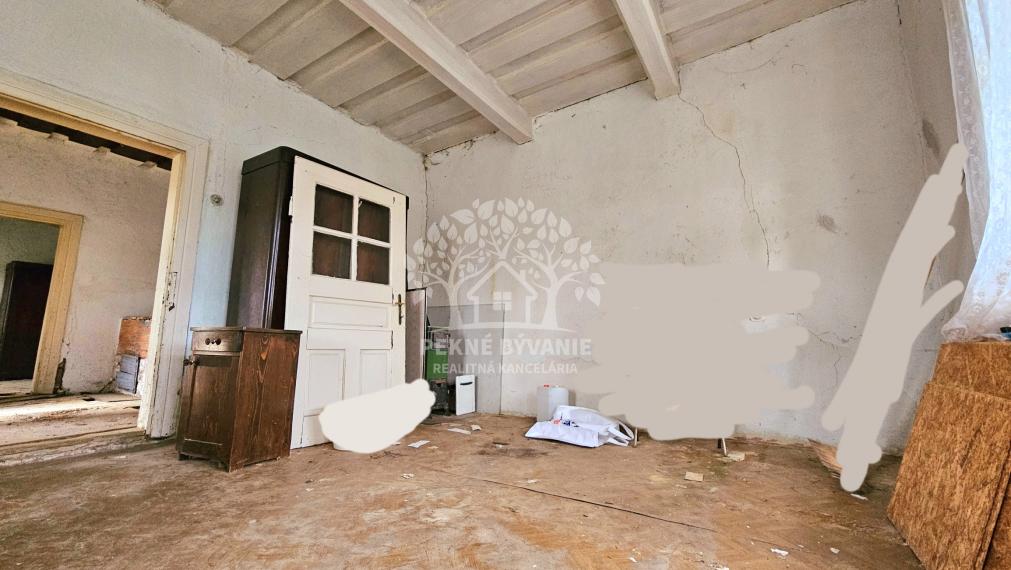 • PREDANÉ • : chalupa v povôdnom stave Čierny Balog pár minút k lyžiarskemu stredisku