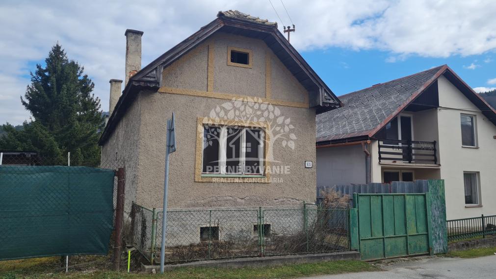 PREDAJ: dom v pôvodnom stave v obci Brusno s právopl.stavebným povolením 19min.od BB