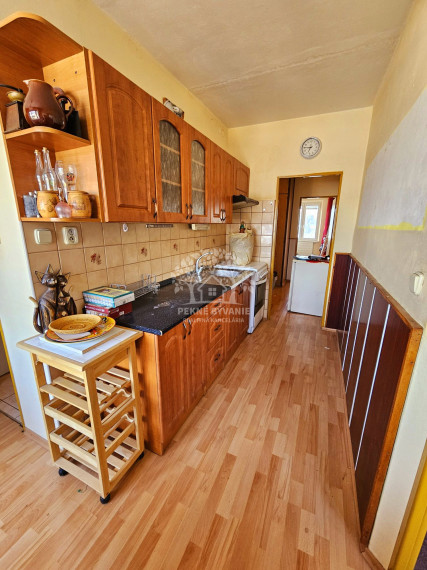 PREDAJ: slnečný 3i byt 84m2 v centre Brezna