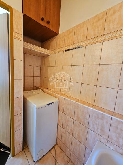 PREDAJ: slnečný 3i byt 84m2 v centre Brezna