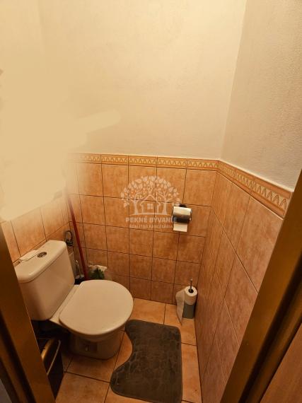 PREDAJ: slnečný 3i byt 84m2 v centre Brezna