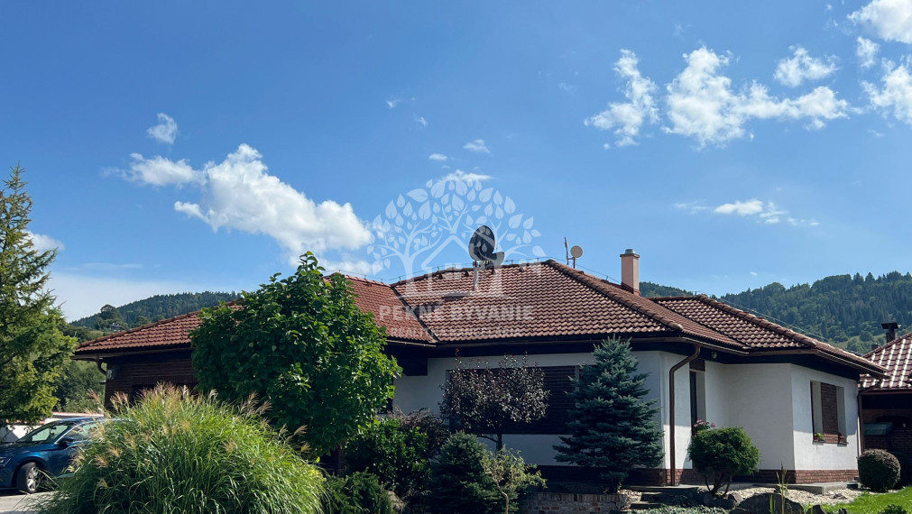 Nová cena Výnimočný rodinný dom v Brezne, 2059m2 pozemok