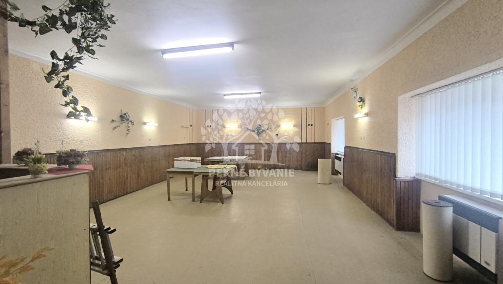 ZAUJÍMAVÁ NEHNUTEĽNOSŤ - BYTY, CHALUPA, DOMOV PRE SENIOROV, RD, SKLAD,POHREBNÍCTVO,POHOSTINSTVO,REŠTAURÁCIA,OBCHODNÉ PRIESTORY, PRE LEKÁRA