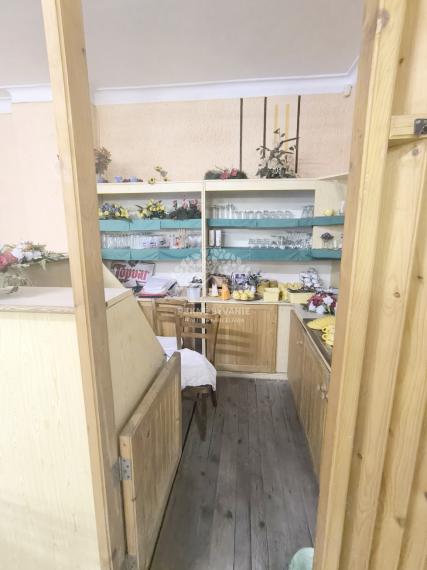 ZAUJÍMAVÁ NEHNUTEĽNOSŤ - BYTY, CHALUPA, DOMOV PRE SENIOROV, RD, SKLAD,POHREBNÍCTVO,POHOSTINSTVO,REŠTAURÁCIA,OBCHODNÉ PRIESTORY, PRE LEKÁRA