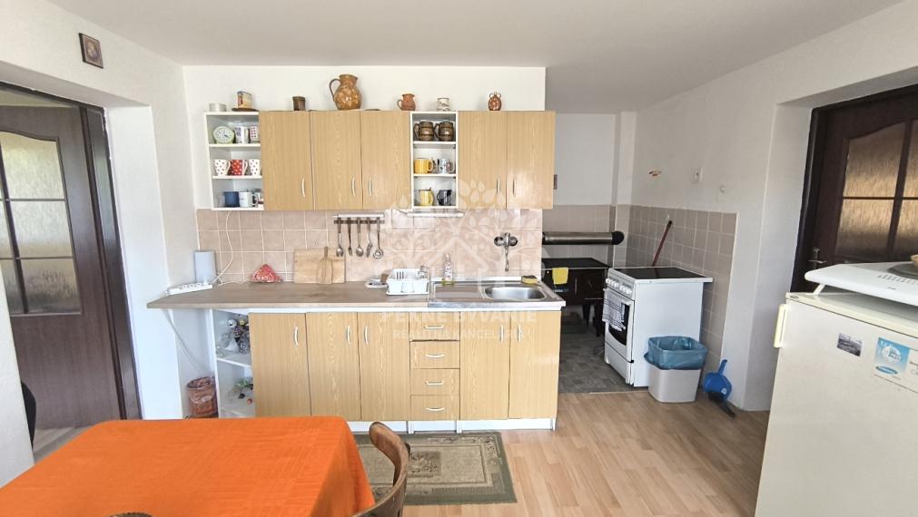 - R E Z E R V O V A N É -AKTUALIZÁCIA CENY!! SLNEČNÝ REKONŠTRUOVANÝ ZARIADENÝ RODINNÝ DOM CHATA V KĽUDNEJ LOKALITE IHNEĎ VOĽNÝ K NASŤAHOVANIU HOREHRONIE