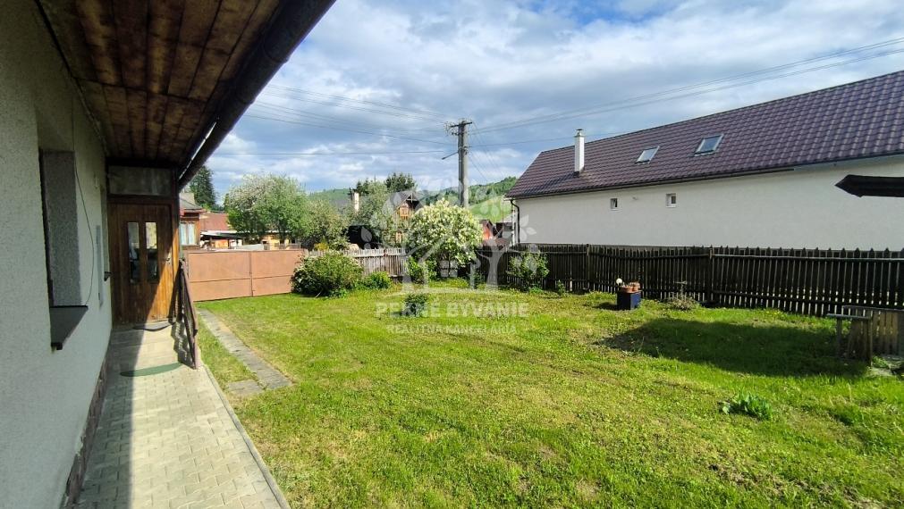 - R E Z E R V O V A N É -AKTUALIZÁCIA CENY!! SLNEČNÝ REKONŠTRUOVANÝ ZARIADENÝ RODINNÝ DOM CHATA V KĽUDNEJ LOKALITE IHNEĎ VOĽNÝ K NASŤAHOVANIU HOREHRONIE