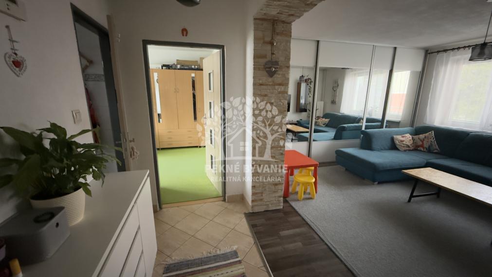 NA PREDAJ: 2i byt po rekonštrukcii Podbrezová - Štiavnička