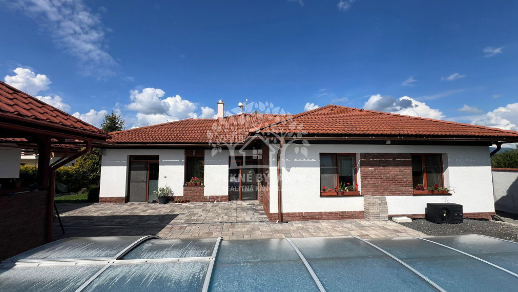 Nová cena Výnimočný rodinný dom v Brezne, 2059m2 pozemok