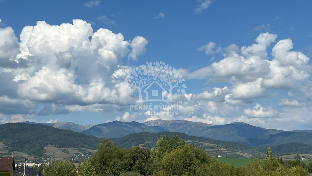 Nová cena Výnimočný rodinný dom v Brezne, 2059m2 pozemok