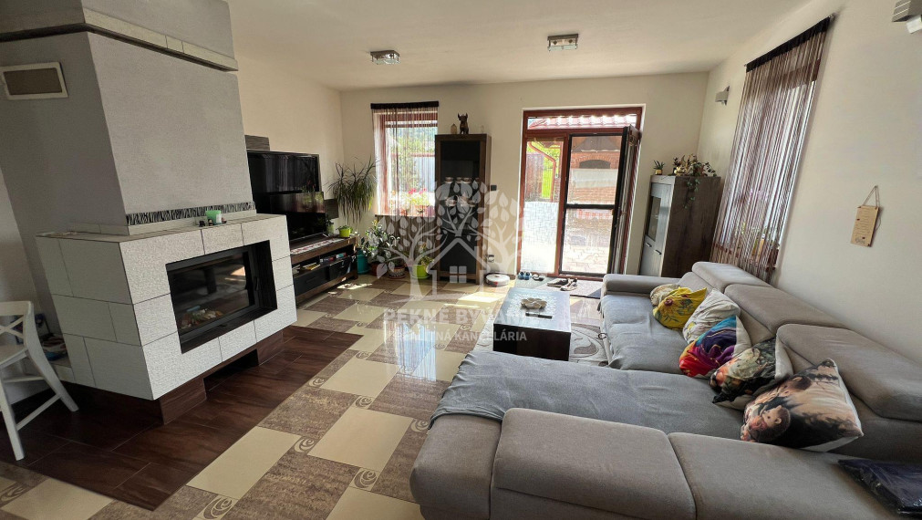 Nová cena Výnimočný rodinný dom v Brezne, 2059m2 pozemok