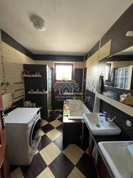 Nová cena Výnimočný rodinný dom v Brezne, 2059m2 pozemok