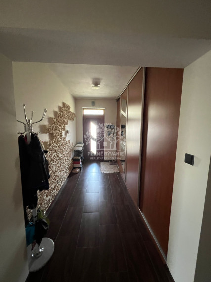 Nová cena Výnimočný rodinný dom v Brezne, 2059m2 pozemok