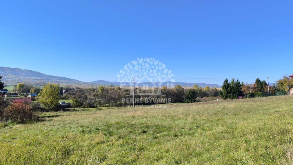 LUKRATÍVNE SLNEČNÉ POZEMKY S PRÍPOJKOU ELEKTRINY A VODY V NAJVYHĽADÁVANEJŠEJ LOKALITE BREZNO - ROHOZNÁ