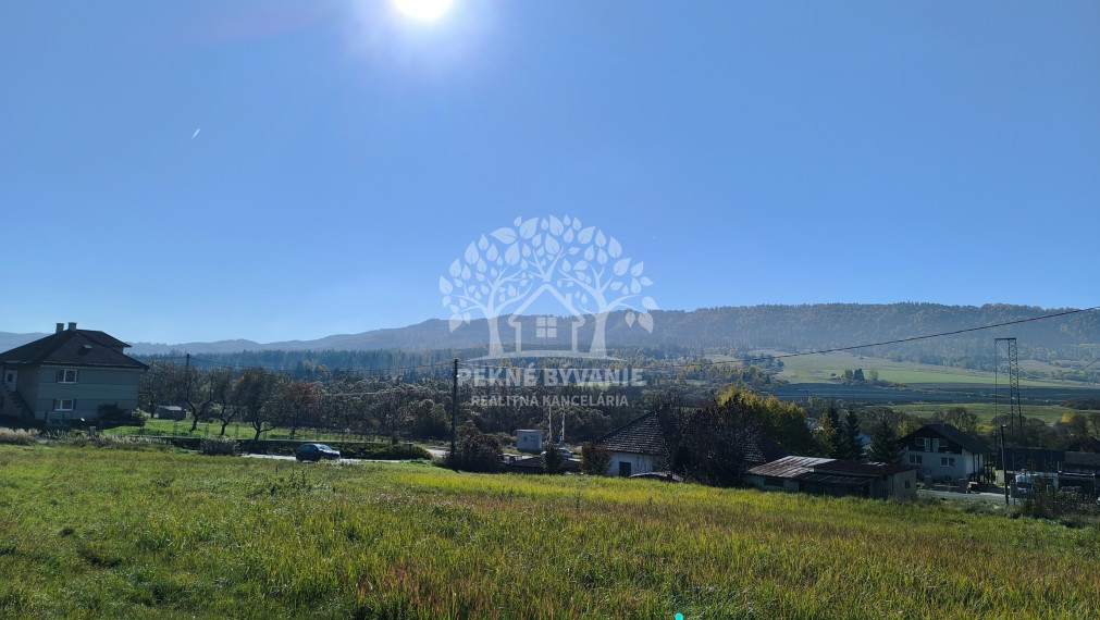 LUKRATÍVNE SLNEČNÉ POZEMKY S PRÍPOJKOU ELEKTRINY A VODY V NAJVYHĽADÁVANEJŠEJ LOKALITE BREZNO - ROHOZNÁ