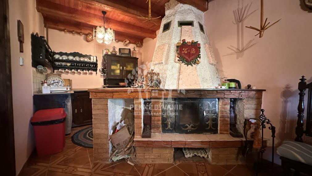 Chata Kokava nad Rimavicou, Línia