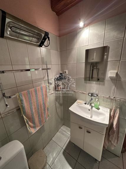 Chata Kokava nad Rimavicou, Línia