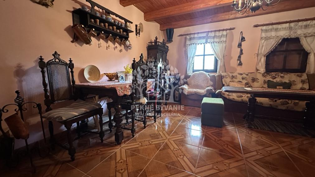 Chata Kokava nad Rimavicou, Línia