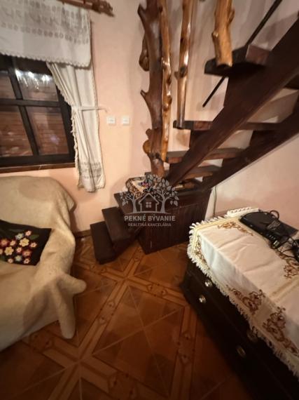 Chata Kokava nad Rimavicou, Línia