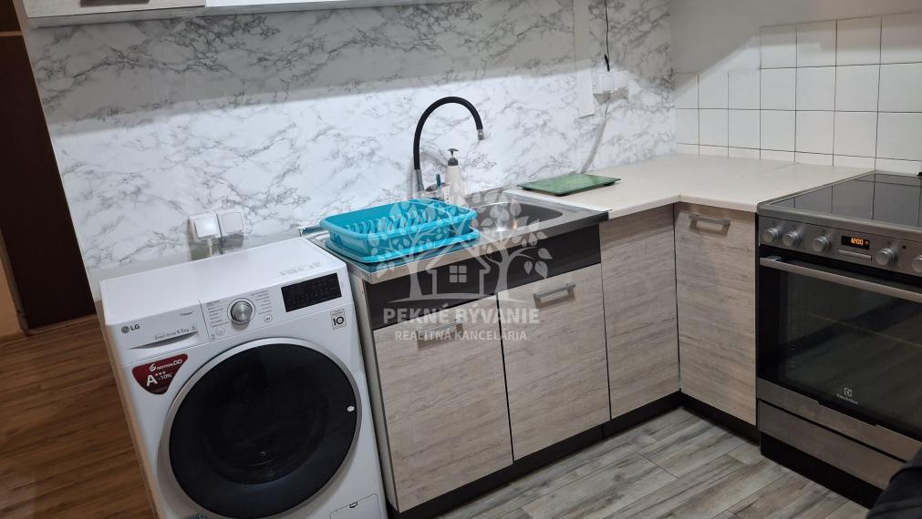 ===REZERVOVANÉ=NAJLACNEJŠÍ 2i BYT V BREZNE UL. KRČULOVA