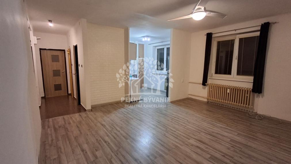 ===REZERVOVANÉ=NAJLACNEJŠÍ 2i BYT V BREZNE UL. KRČULOVA