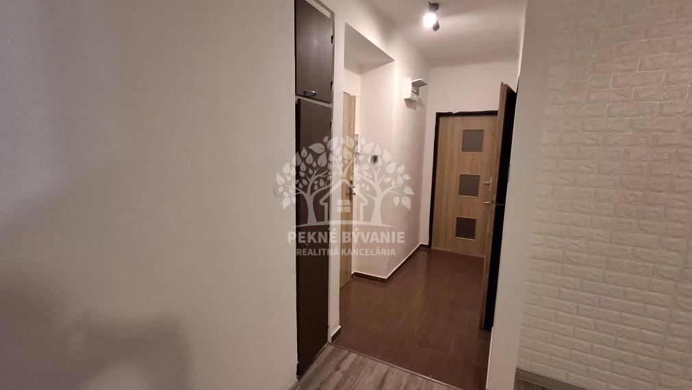 ===REZERVOVANÉ=NAJLACNEJŠÍ 2i BYT V BREZNE UL. KRČULOVA