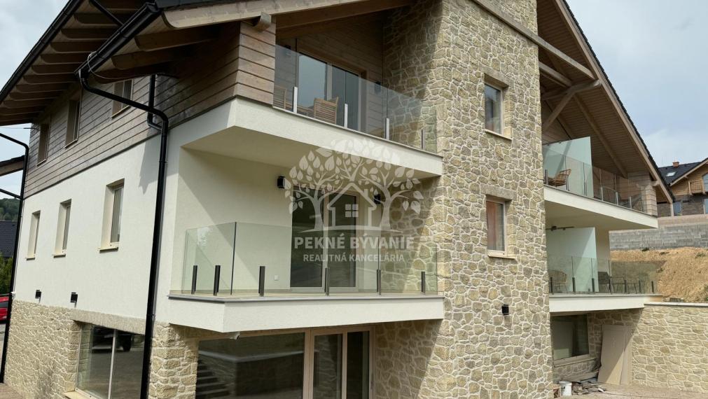 ZNÍŽENÁ CENA - PREDAJ: 4i apartmán 78,64m2 pod lyž.vlekom Čierny Balog