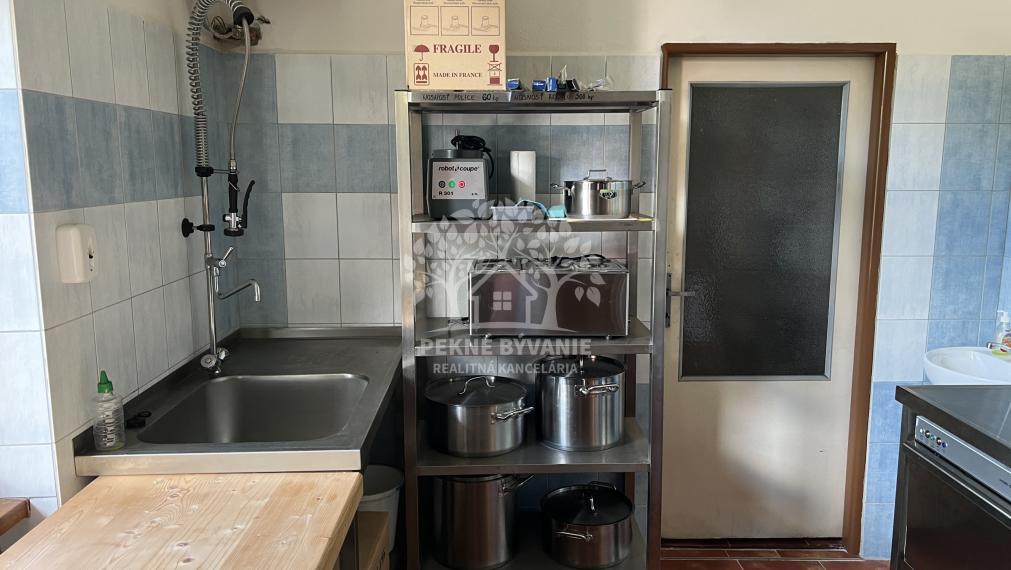 Prenájom polyfunkčná budova, penzión, objekt Braväcovo