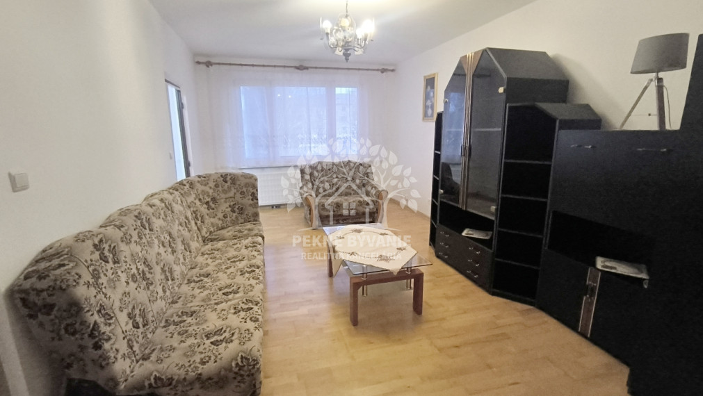 PRENÁJOM: 2 IZBOVÝ BYT ZÁVADKA NAD HRONOM 3.POSCHODIE ZARIADENÝ - JEDNA, MAX. 2 OSOBY