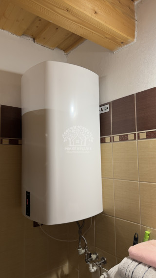 ---NA PREDAJ-- romantická chata Valaská okres Brezno