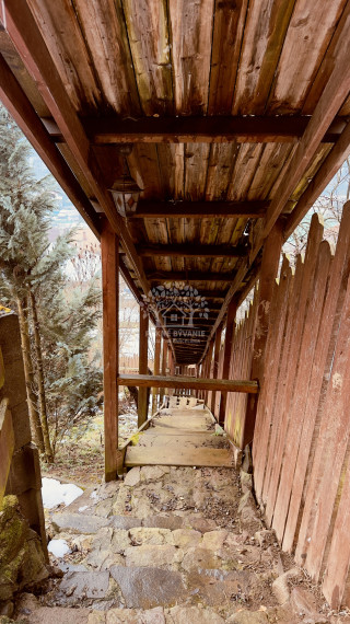 ---NA PREDAJ-- romantická chata Valaská okres Brezno