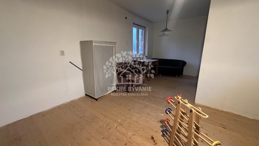 Nádherná ponuka v centre Slovenska na rekonštrukciu podľa seba