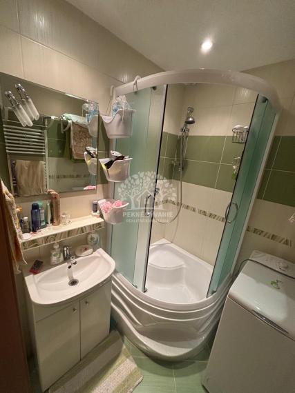 =ZNÍŽENÁ SUMA= Predaj 1i byt Brezno, 2 loggie, 2 výťahy