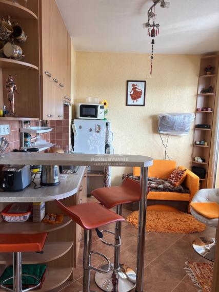 =ZNÍŽENÁ SUMA= Predaj 1i byt Brezno, 2 loggie, 2 výťahy