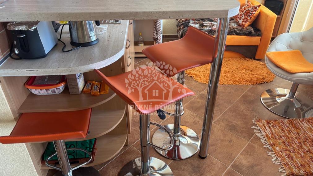 =ZNÍŽENÁ SUMA= Predaj 1i byt Brezno, 2 loggie, 2 výťahy