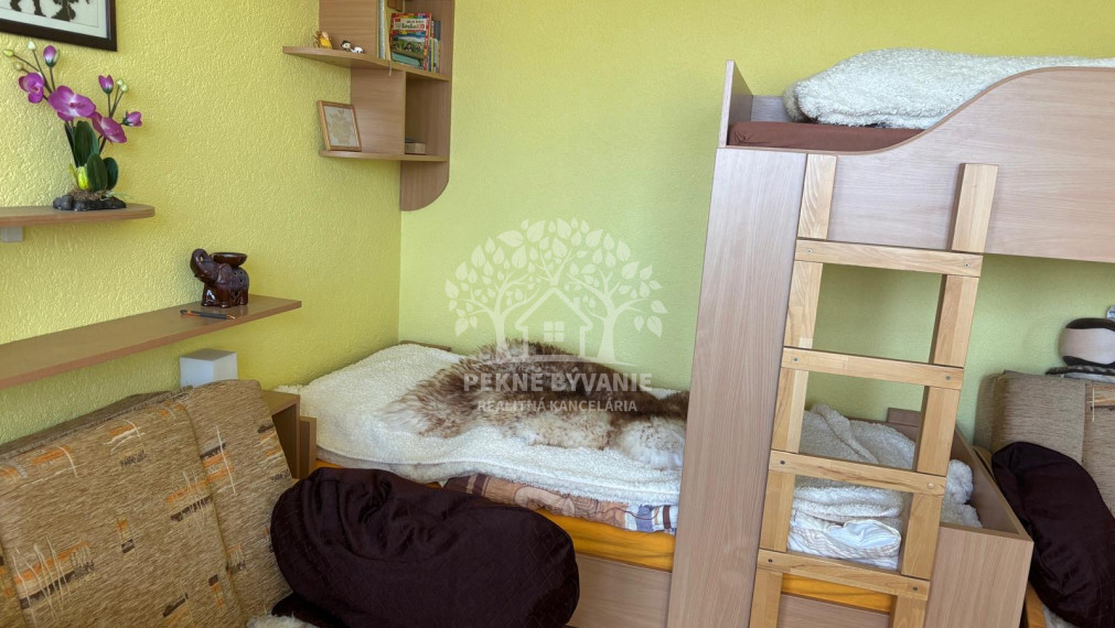 =ZNÍŽENÁ SUMA= Predaj 1i byt Brezno, 2 loggie, 2 výťahy