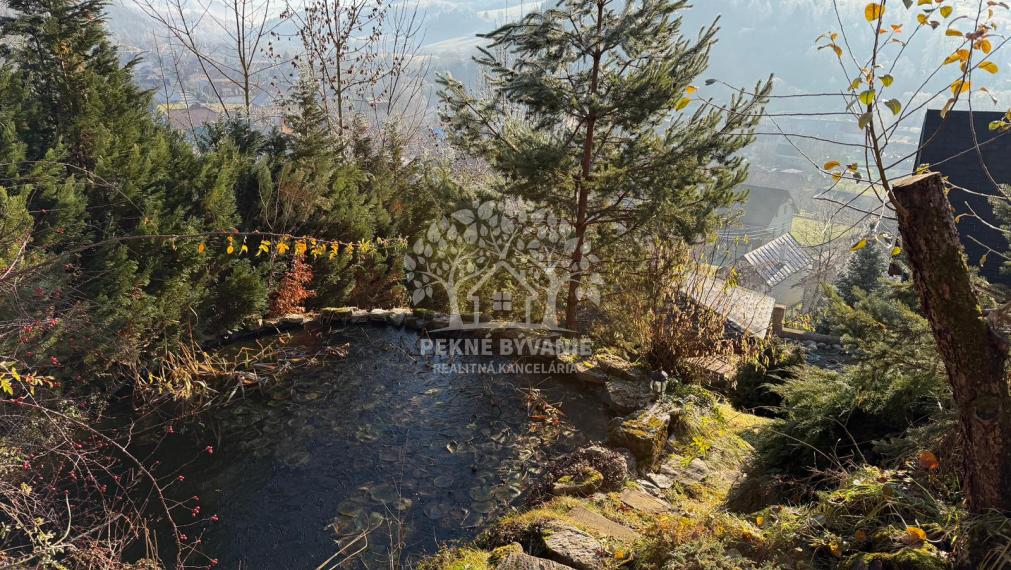 -NA PREDAJ- romantický rodinný domček Valaská, okres Brezno