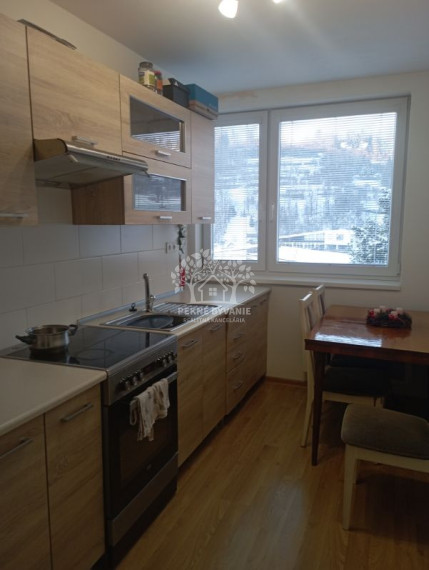 Na prenájom 2 izbový zrekonštruovaný byt v obci Čierny Balog