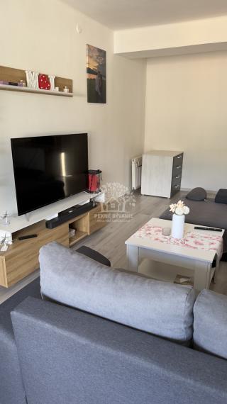 ===NA PREDAJ=== slnečný 2i byt VALASKÁ, UL. HRONSKÁ